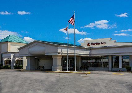 Clarion Mason City Hotel Exterior photo