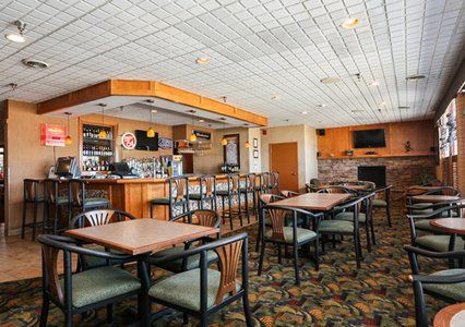 Clarion Mason City Hotel Restaurant photo